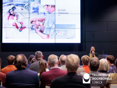 Johanna Borschel: Development of a concept for temperature measurement in the patient compartment of a warming incubator (Masterarbeit), nominiert durch Prof. Dr.-Ing. Nils Kohlhase. Foto: Felix König