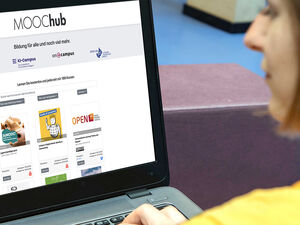 Die MOOC-Plattform moochub.org bietet nun ein noch breiteres Angebot an kostenlosen Online-Kursen. Foto: © Lunghammer – TU Graz