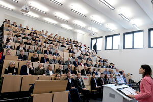 „Hier qualifizieren wir Studierende, um dem Fachkräftemangel zu begegnen.“, TH-Präsidentin Dr. Muriel Helbig. Foto: TH Lübeck