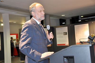 Dekan Prof. Matthias Grottker begrüßt alle Anwesenden. Foto: TH Lübeck