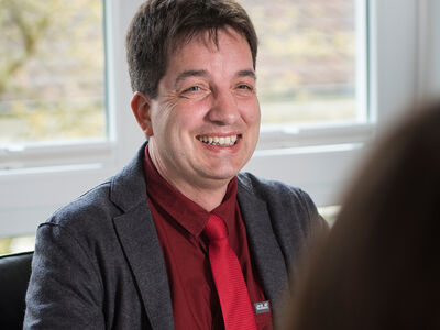 Vizepräsident Prof. Dr. Henrik Botterweck zum FH-Beauftragten für Diversität gewählt. Foto: TH Lübeck