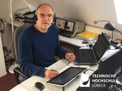 Prof. Dr. Jochen Abke moderiert online Arbeitsgruppen in praktischen Übungen. Foto: privat